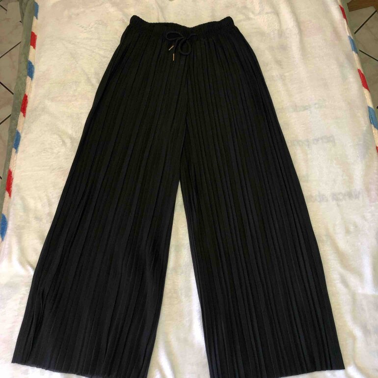 Pantalon palazzo plisado unitalla de Otras marcas de segunda mano