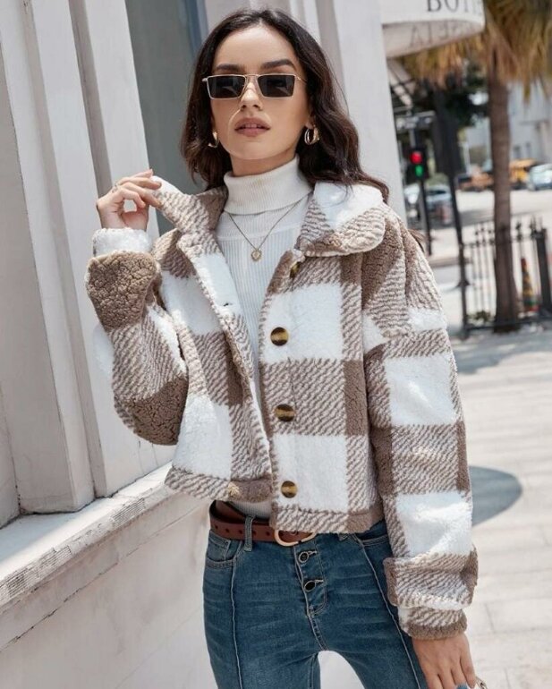 Abrigo de peluche de cuadros de Shein de segunda mano GoTrendier