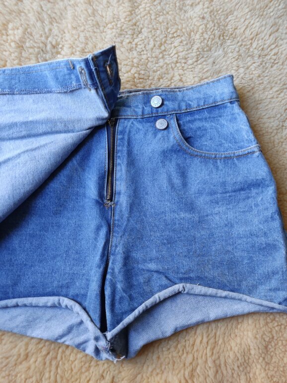 Falda short de mezclilla de Vertiche de segunda mano GoTrendier