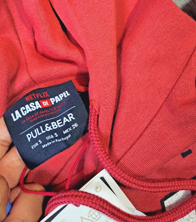 Shirt Pull And Bear X La Casa De Papel Sudadera La Casa De Papel