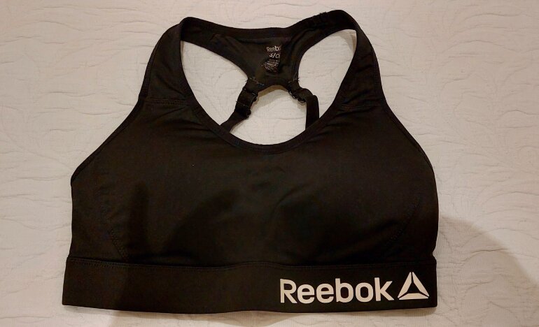Top comprension reebok con relleno de segunda mano GoTrendier