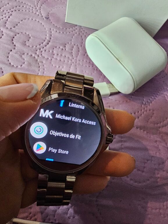 Hotel Kalinga Smartwatch Reloj Dama Michael Kors Runway Pulsera