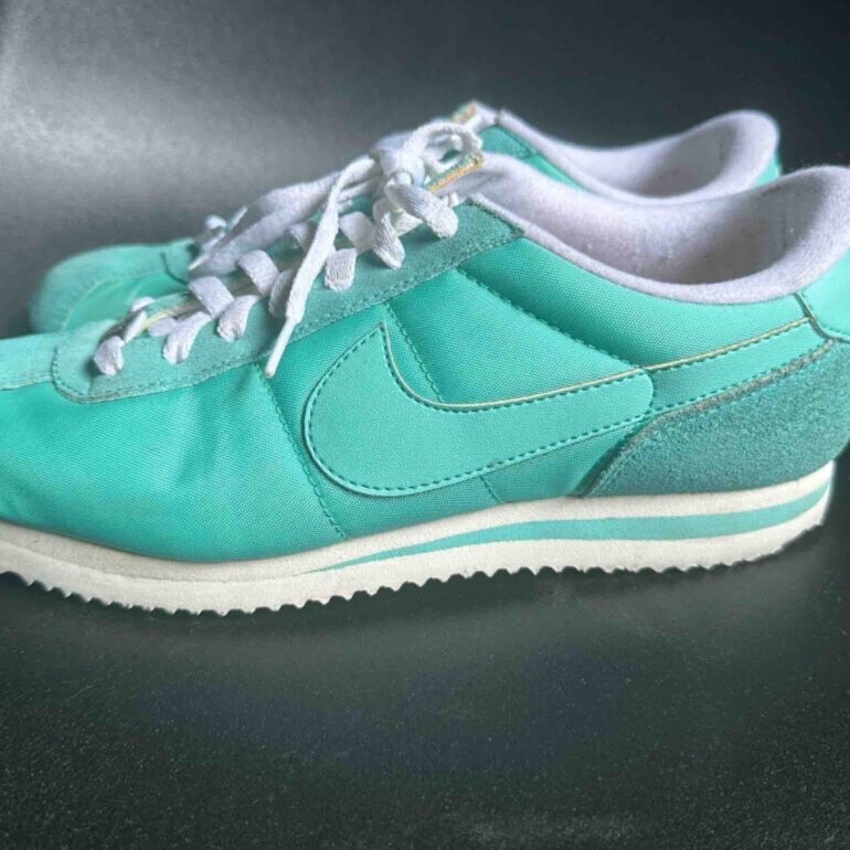 Tenis nike cortez turquesa de segunda mano - GoTrendier