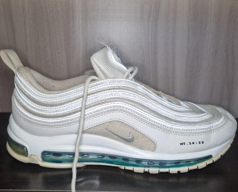 nike jesus air max