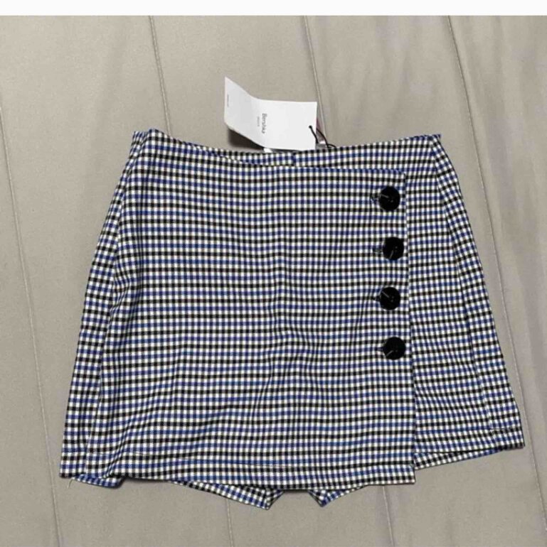 Falda Short Cuadros Bershka Falda-short De Cuadros Con Botones De