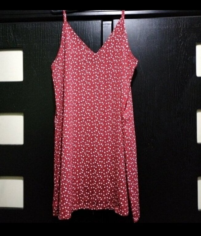 Vestido rojo de corazones y puntos blanc de Shein de segunda mano