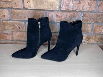 Botines negros picudos de Otras marcas de segunda mano GoTrendier