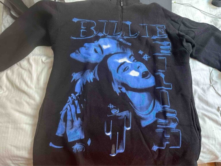 Sudadera Billie Eilish x Bershka de segunda mano GoTrendier