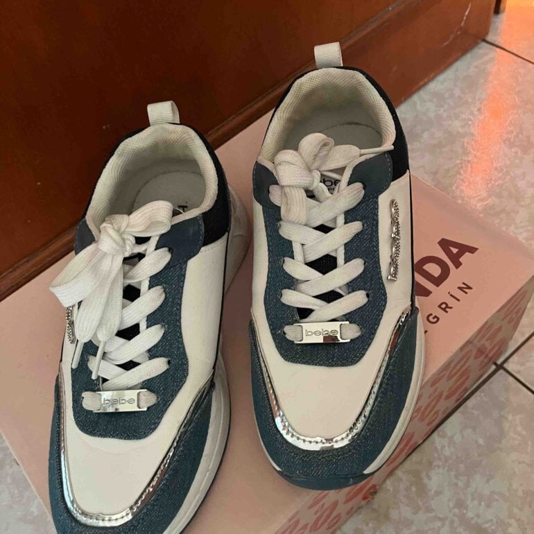 Tenis marca bebe para mujer de segunda mano GoTrendier