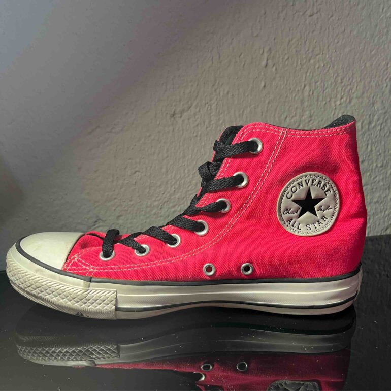 Tenis Converse Rosa Fosforescente de segunda mano GoTrendier