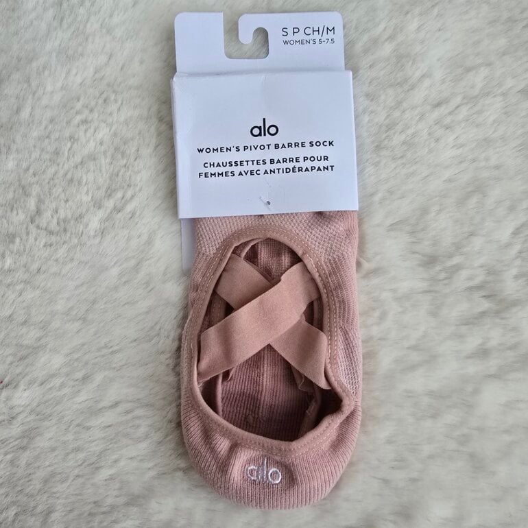 Barre socks rosas Alo Yoga de segunda mano - GoTrendier