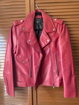 Chamarra biker tipo piel roja de Julio de segunda mano GoTrendier