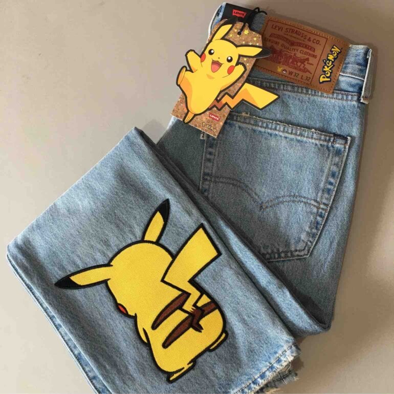 Jeans Levi's x Pokemon de Levi's de segunda mano - GoTrendier