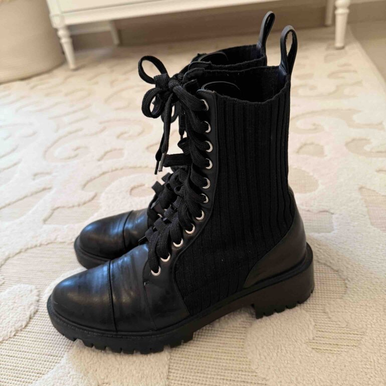 Botas militar negras de Zara de segunda mano GoTrendier