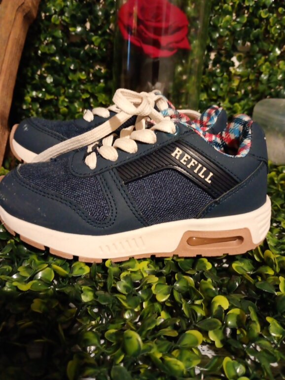 Tenis azul niño de Refill de segunda mano GoTrendier