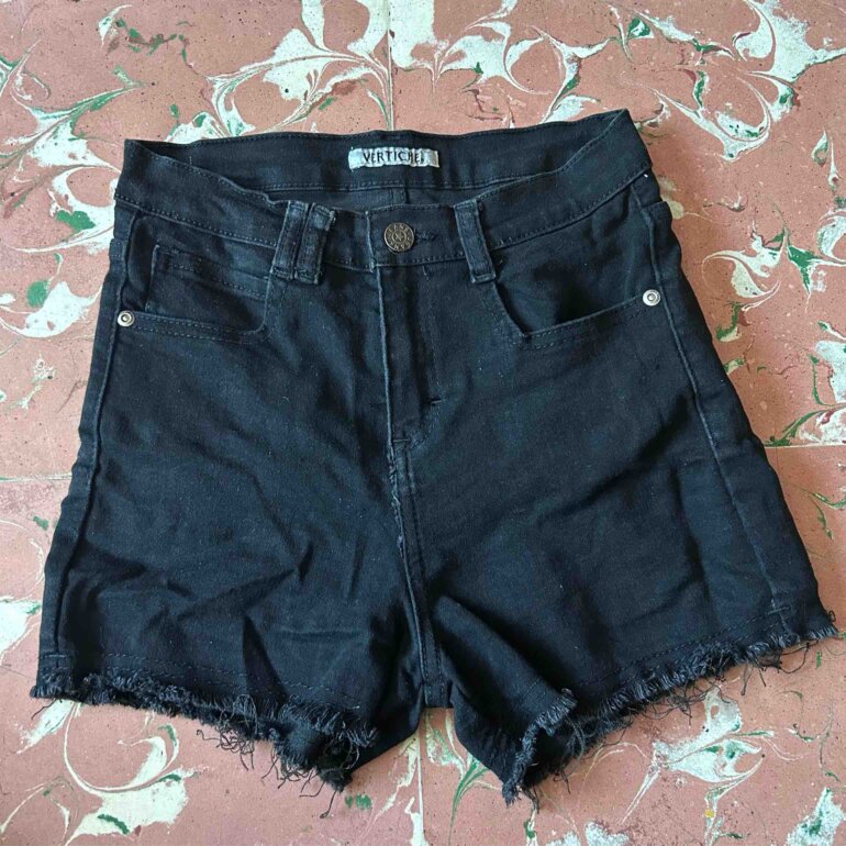 piezas de short de mezclilla (Talla S) de Zoy de segunda mano