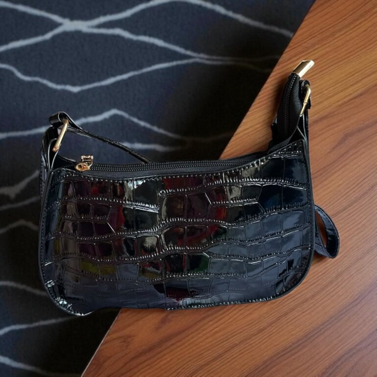 bolso forma baguette