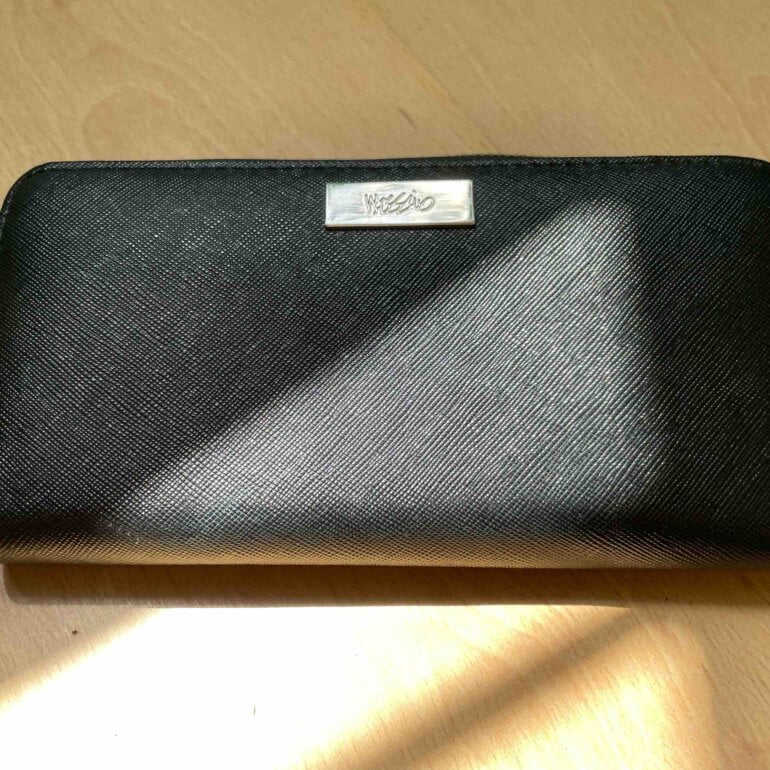 Billetera Cartera Mossimo Cartera Negra Mossimo De Segunda Mano