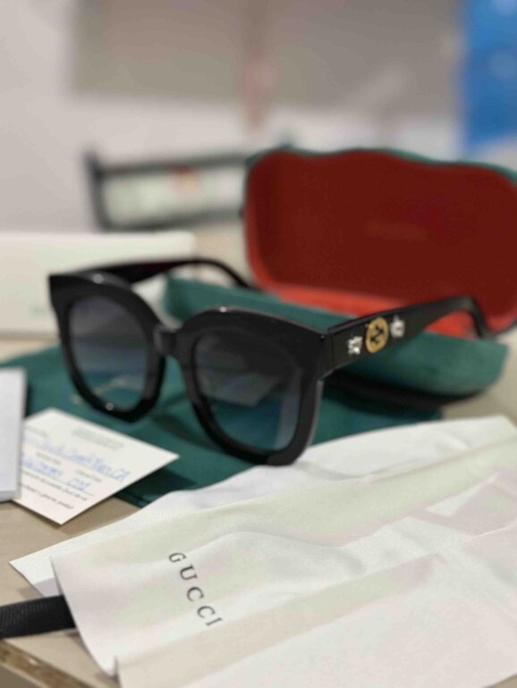 Lentes Gucci Abeja y Estrellas de segunda mano GoTrendier