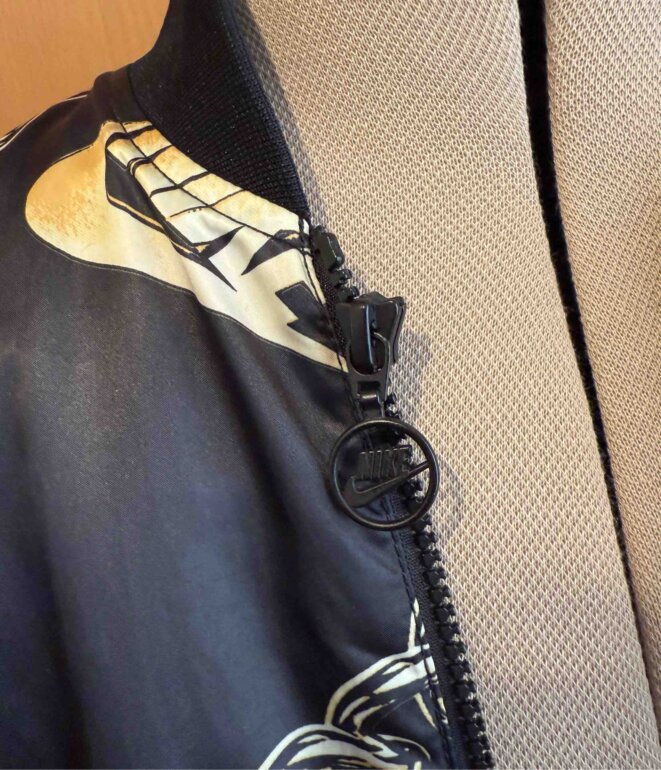 Chamarra cadenas Nike de segunda mano GoTrendier