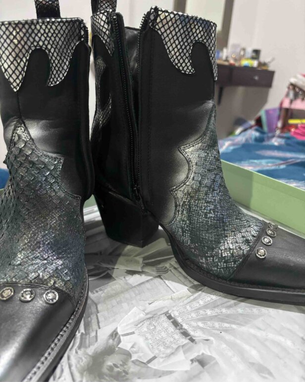 Botines negros de piel Mezcalero de Mezcalero Boots de segunda