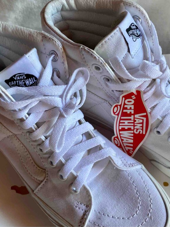 Tenis Vans botín blancos 23 cm de segunda mano GoTrendier