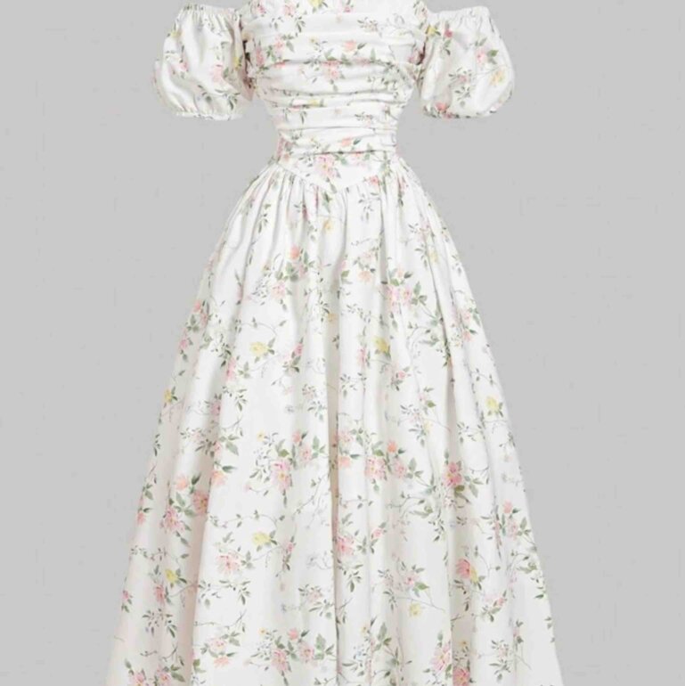 Vestido blanco floreado de Shein de segunda mano GoTrendier