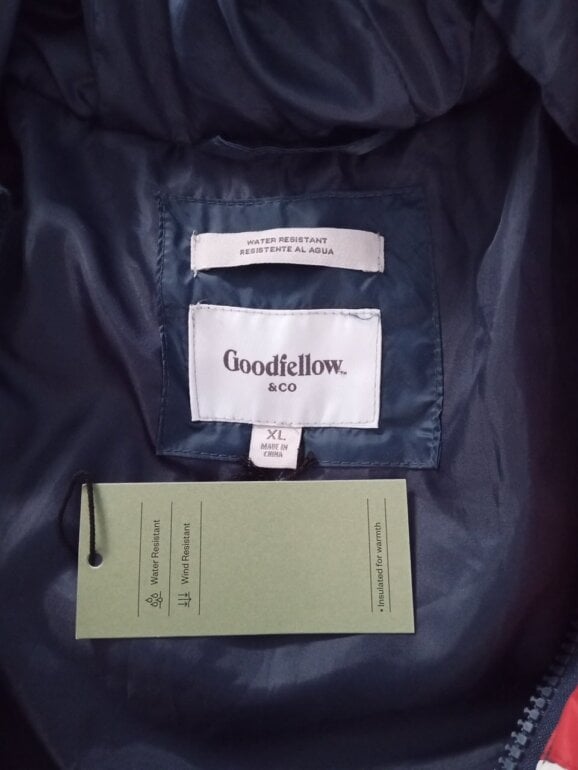 Chamarra azul/rojo talla XL nueva 🔥 de Goodiellow de segunda mano