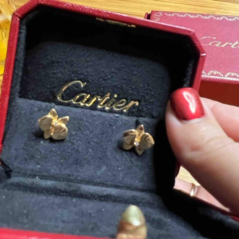 Aretes Cartier oro 18k y diamante de segunda mano GoTrendier