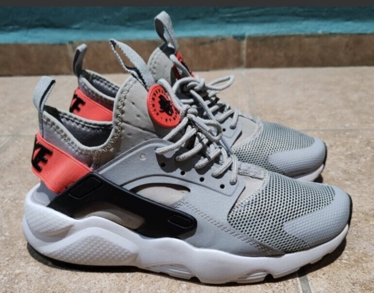 Tenis Nike Huarache de segunda mano GoTrendier