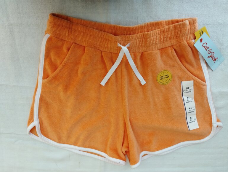 SHORTS DE NIÑA de Cat & jack de segunda mano GoTrendier