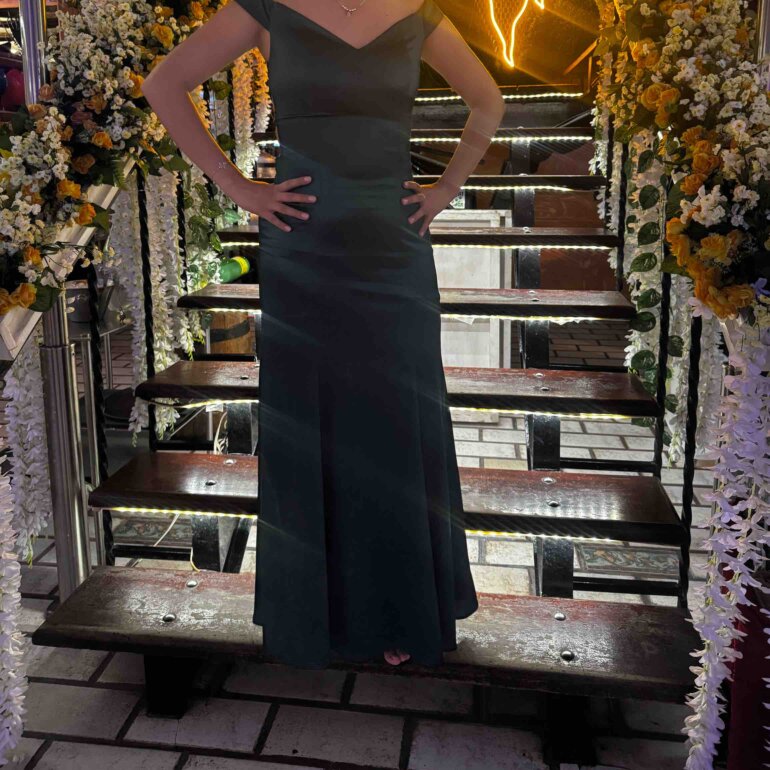 Vestido largo de noche verde botella de Liverpool de segunda mano