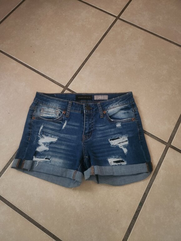 SHORT AEROPOSTALE MIDI de segunda mano GoTrendier