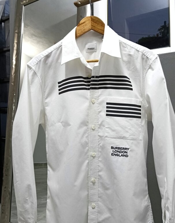 Camisa Burberry original talla mediana de segunda mano GoTrendier