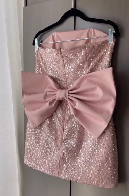 Vestido elegant rosa brillante con moño de Mia Paluzzi de segunda mano ...