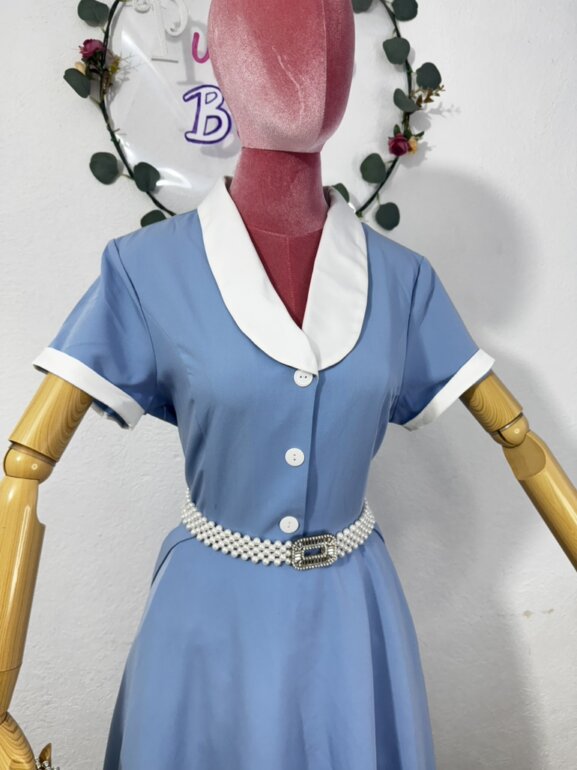 Vestido azul con blanco vintage de Otras marcas de segunda mano - GoTrendier Vestido azul con blanco vintage de Otras marcas de segunda mano - GoTrendier