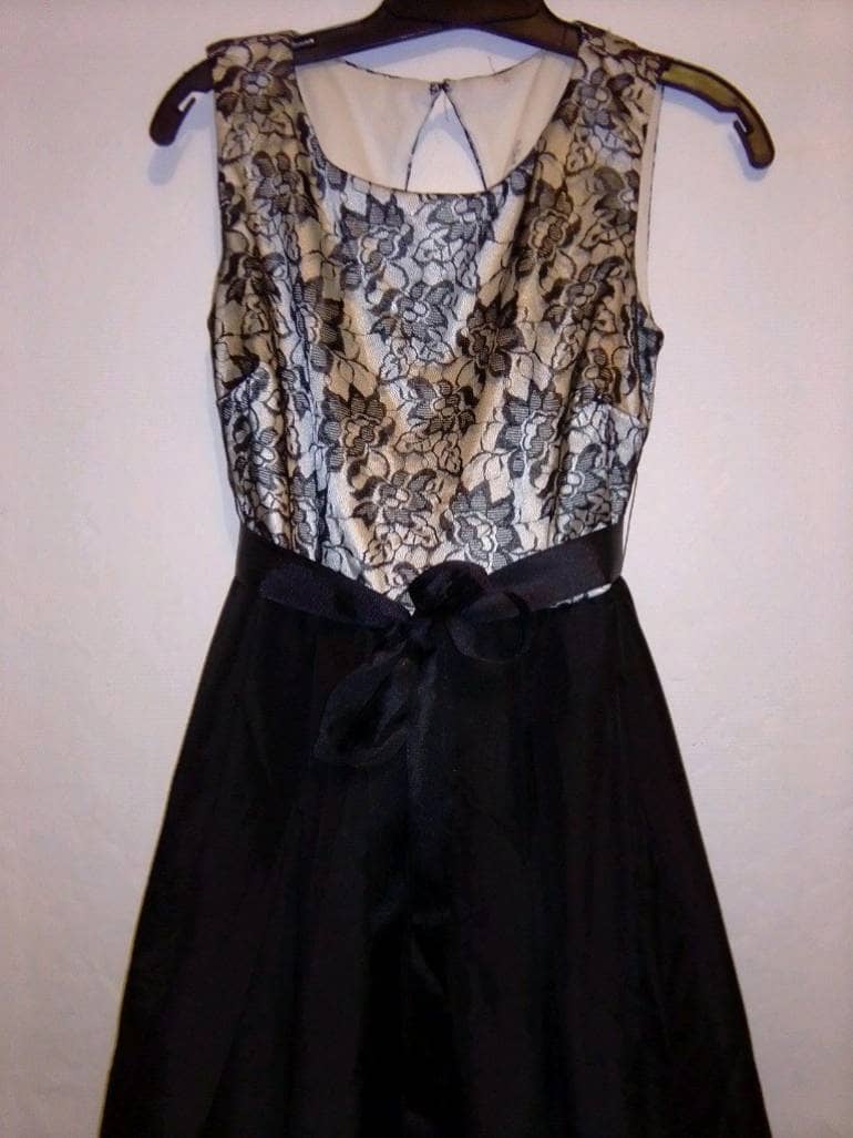 liz minelli vestidos 2019