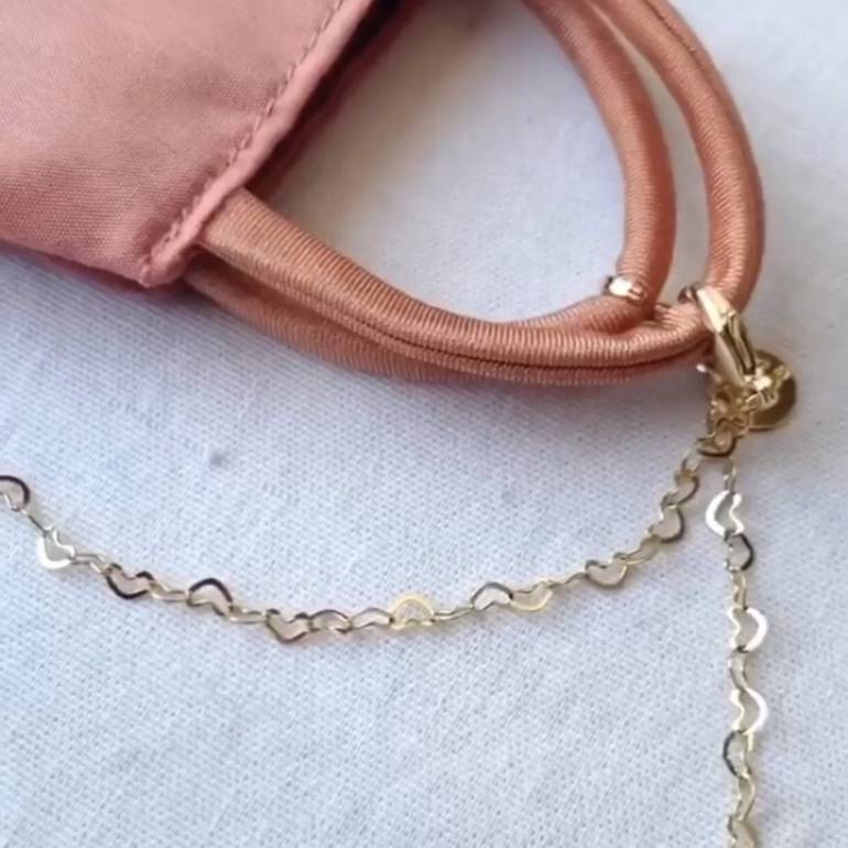 Collar para cubrebocas Espectacular! de Otras marcas de segunda mano