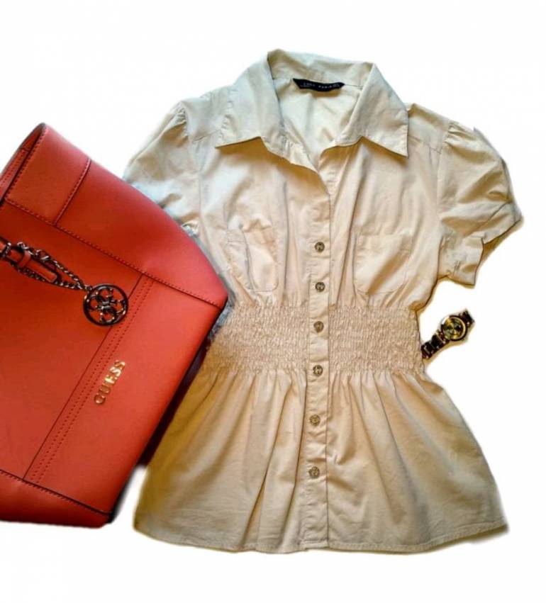 |Blusa Beige Formal Lucy Paris| de segunda mano - GoTrendier