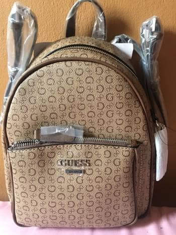 mochila guess cafe
