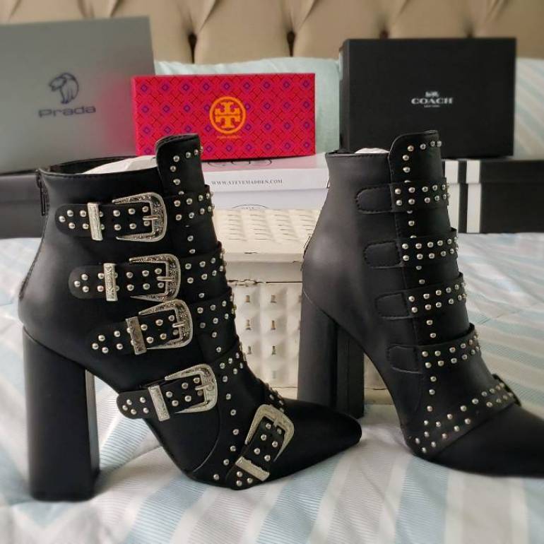 Botas Negras Con Estoperoles Best Sale, UP TO 58% OFF |  www.editorialelpirata.com