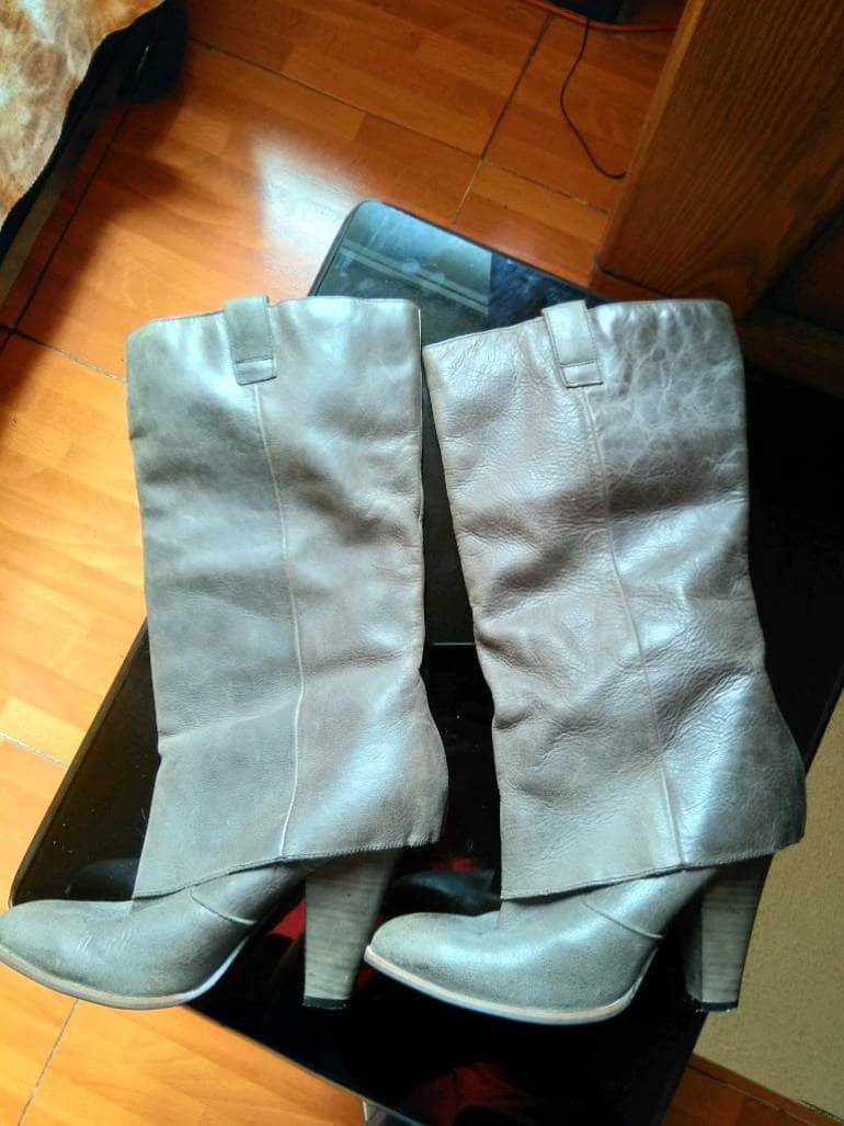 Botas grises Andrea de segunda mano - GoTrendier