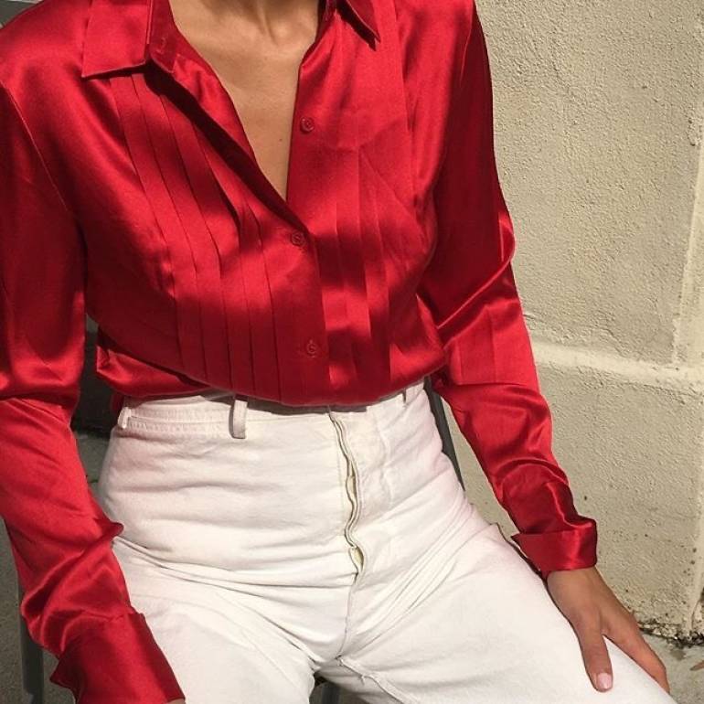 Blusa roja satinada clearance