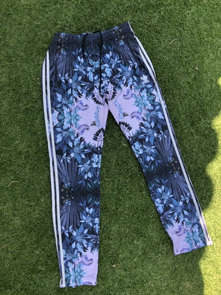 pants adidas floreado