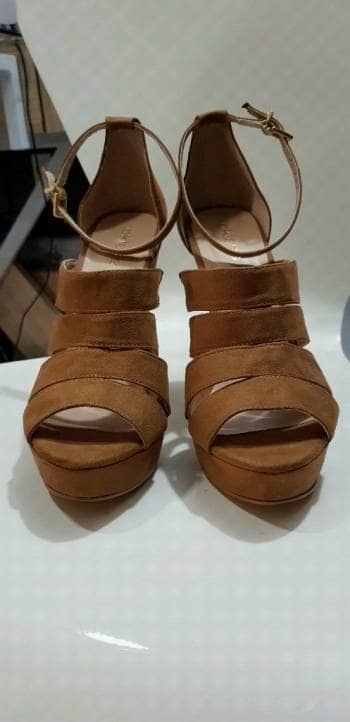 Tacones color camel clearance