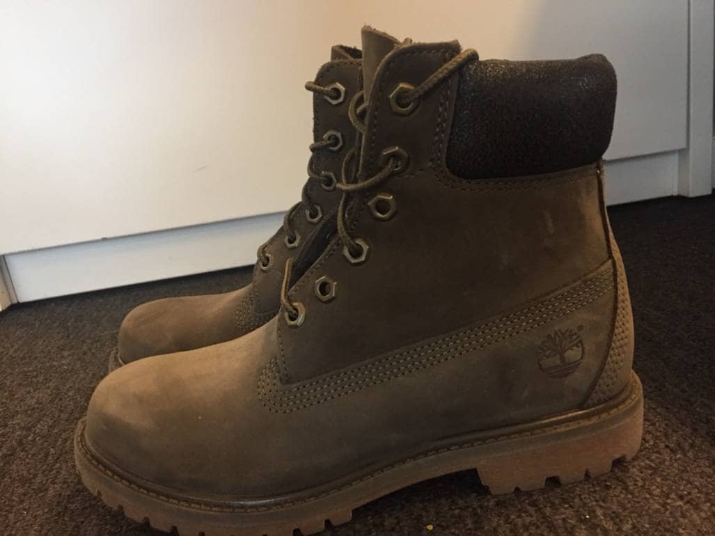 las botas timberland vienen mas grandes