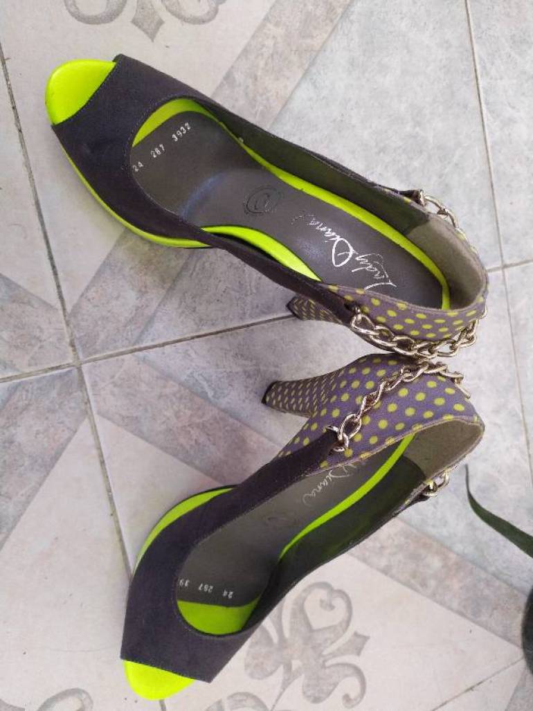 Zapatillas verde con gris de Lady Diana de segunda mano ...