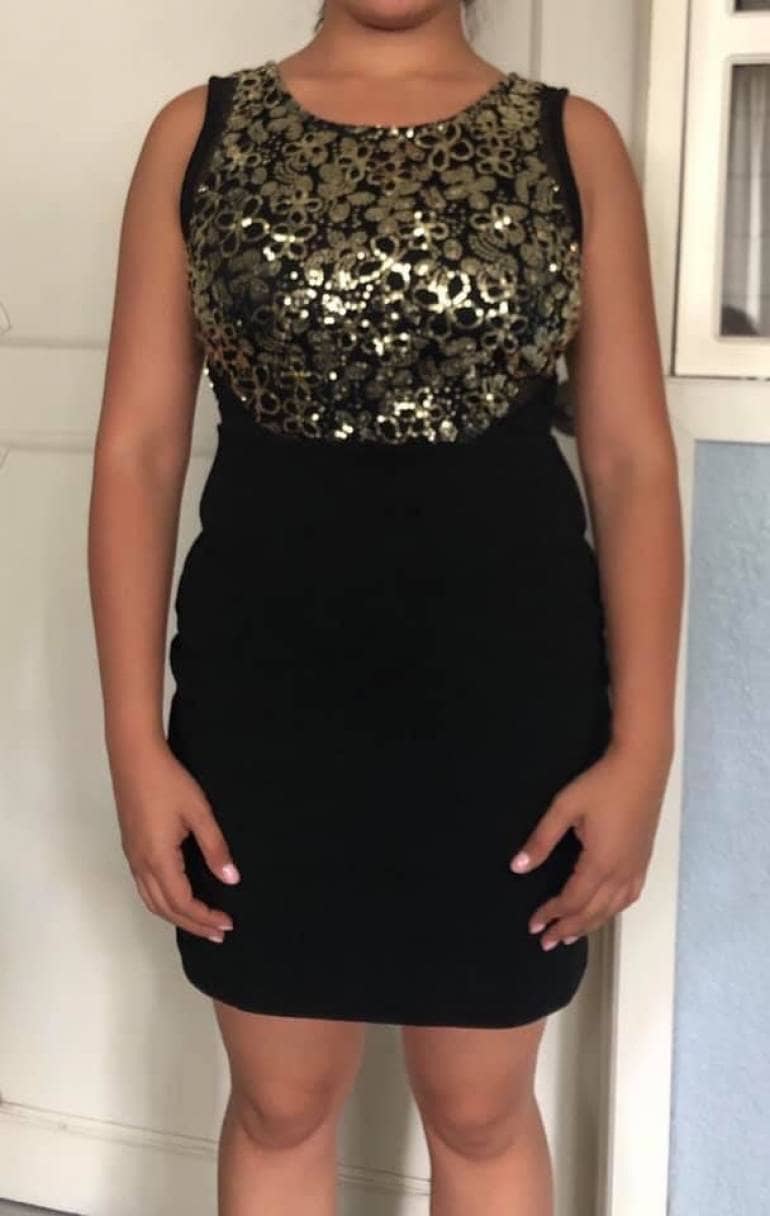Accesorios Para Vestido Negro Con Dorado