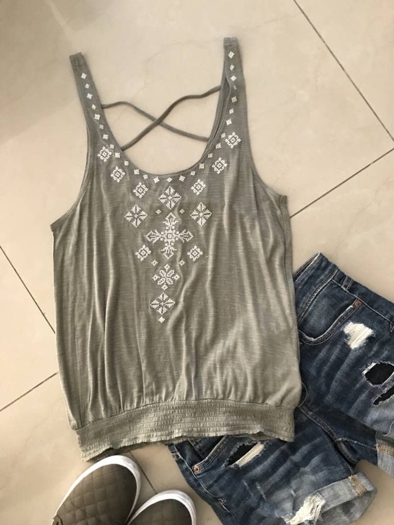 Blusa de tirantes verde Aeropostal 2x1‼️ de Aeropostale de segunda mano -  GoTrendier