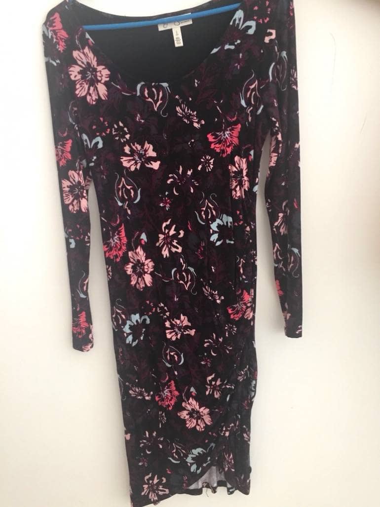 VESTIDO DE MATERNIDAD MARCA JESSICA SIMPSON de segunda mano - GoTrendier